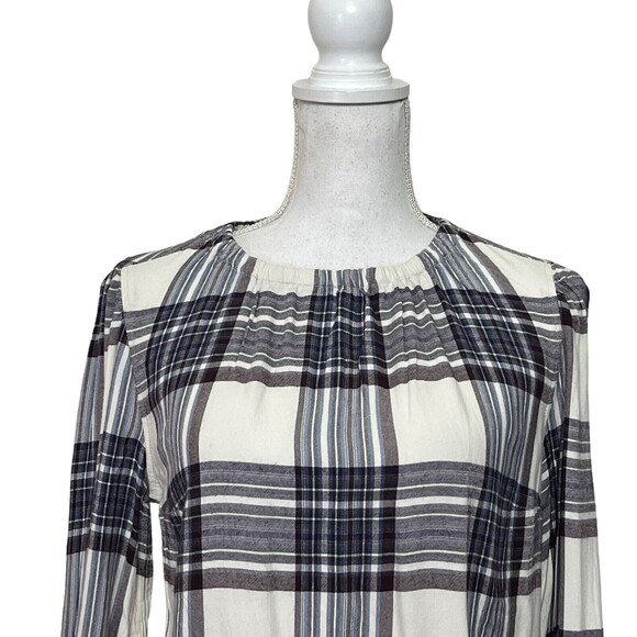 Welcome to my closet! - Picture 4 of 13